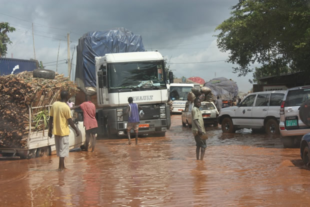 Togo: Pluies diluviennes : La route nationale numéro 4 Lomé-Vogan, immergée