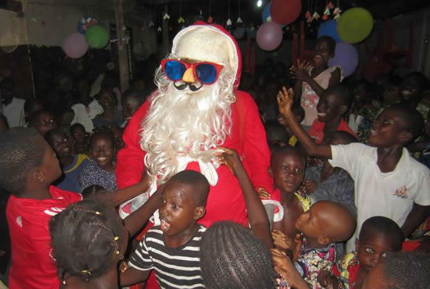 Noël 2014 au Togo: l’ONG EFD redonne le sourire à des enfants