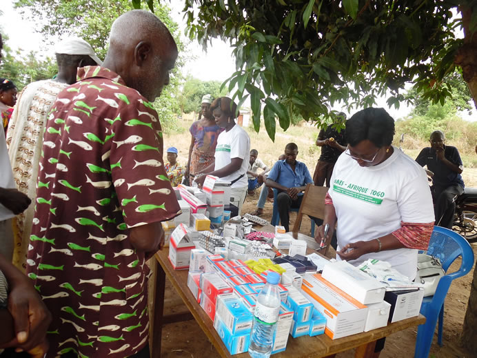 AIMES Afrique poursuit ses activités médico-chirurgicales humanitaires dans les savanes