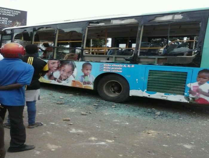 Adidogomé : Un bus SOTRAL saccagé par la population