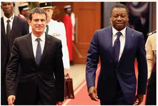Le premier ministre Manuel Valls en visite de travail au Togo