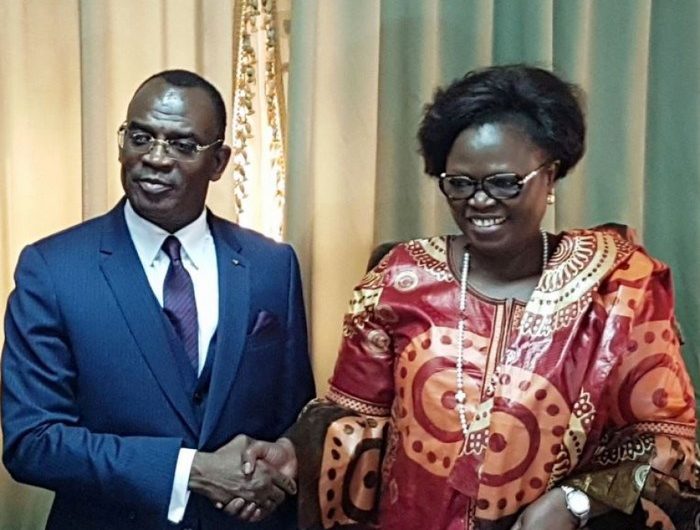 Togo : M. IHOU Gariel le nouveau ministre de l’industrie et du tourisme a pris fonction