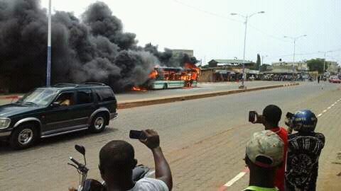 Togo : Un bus de la Sotral est parti en fumée sur le tronçon Djidjolé