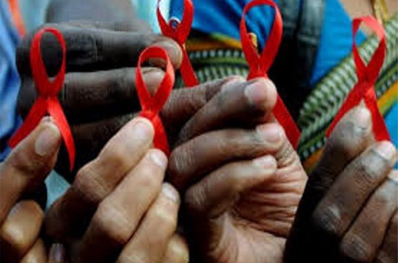 Comment les pays travaillent ensemble dans la lutte contre le VIH/SIDA ?
