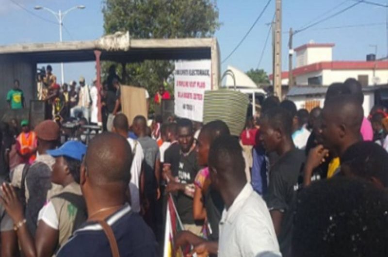 La C14 soutient la marche de Togo Debout
