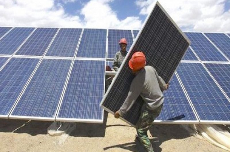 Une centrale solaire photovoltaïque dans la préfecture de Bassar
