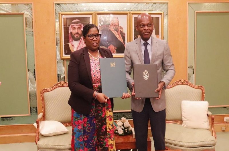 Le Togo et le Suriname signent un accord d’exemption de visa.