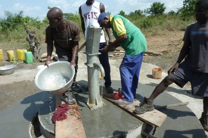 Togo: plus de 1600 forages en panne réhabilités à partir de ce mois.