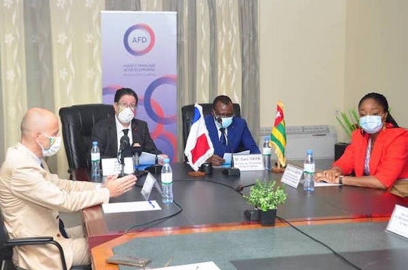 Covid-19: la France accorde 2 milliards FCFA au Togo pour soutenir le programme Novissi.