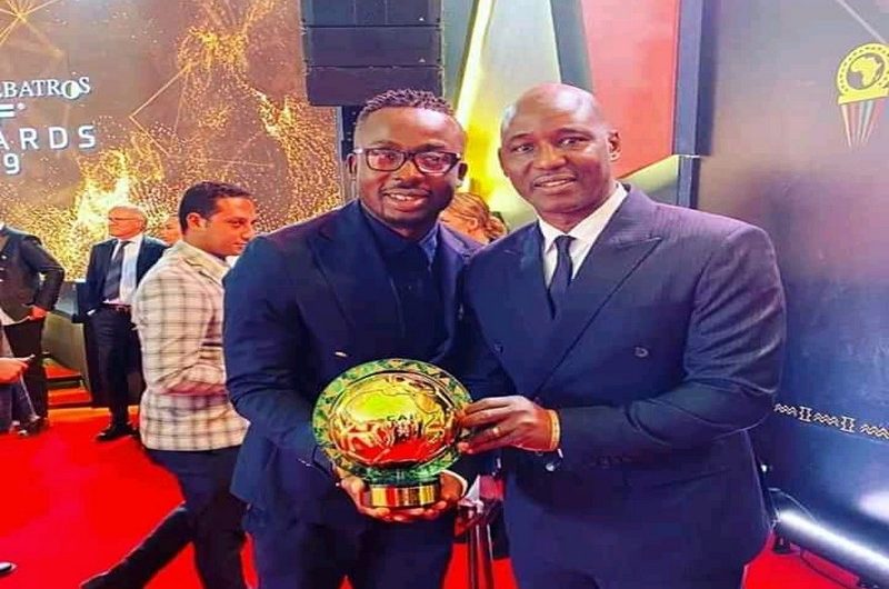 Togo: Kodjovi Obilalé a reçu une aide financière de la Confédération Africaine de Football.