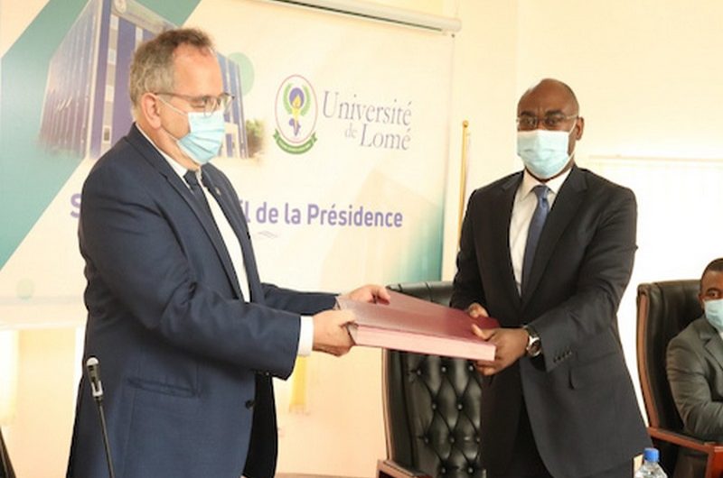 Togo: les Universités de Lomé et de la Sorbonne signent une convention de partenariat.