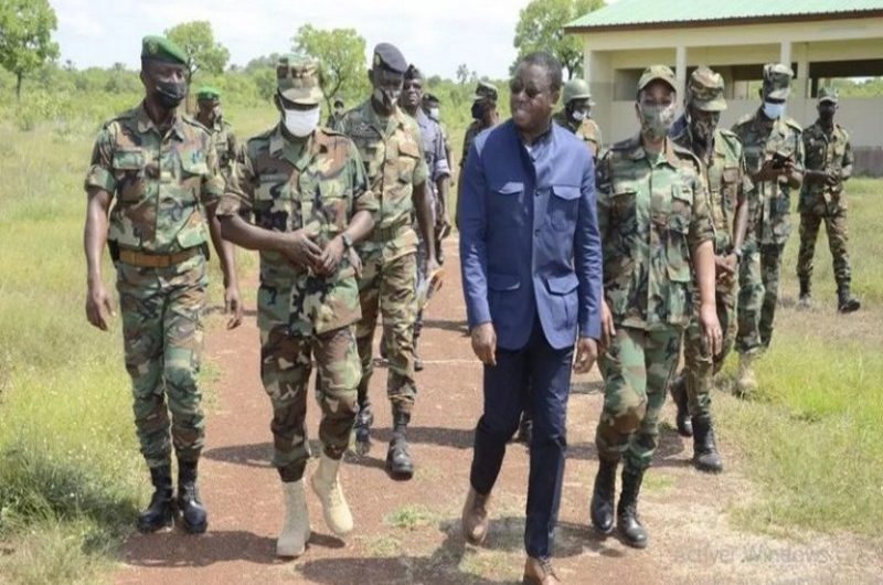 Togo: Faure Gnassingbé assiste à un exercice militaire des FAT.