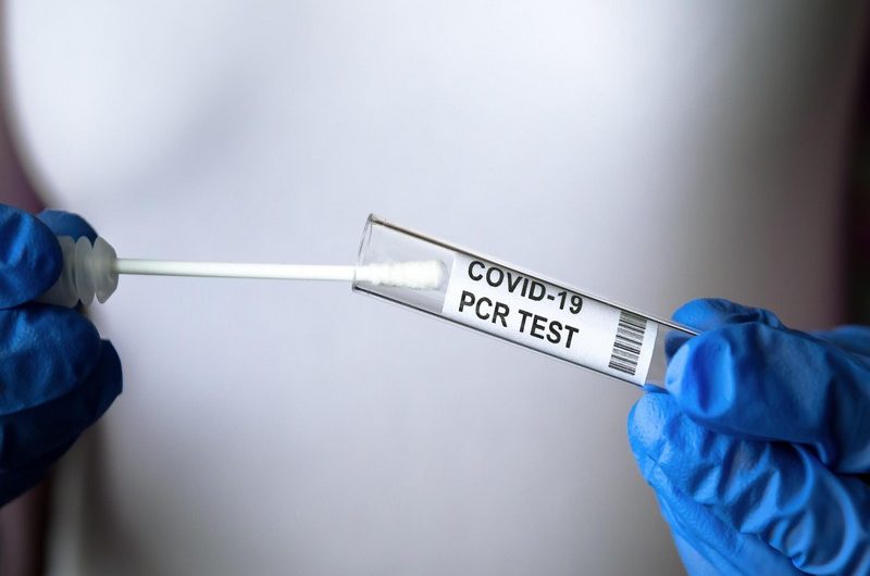 Togo: un citoyen américain condamné pour usage de faux test PCR.